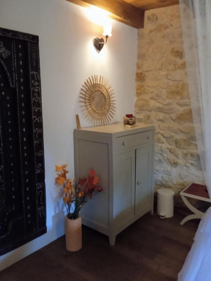 Bed and Breakfast Chez Karine Ceyzerieu Exterior foto