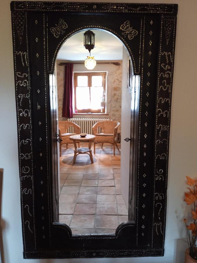 Bed and Breakfast Chez Karine Ceyzerieu Exterior foto